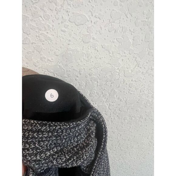 Lululemon Wunder Under Gray Textured Athletic Capri Leggings Stretch Women's 6 - Picture 4 of 8